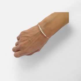 Csillogó Elegancia: Minimalista Női Ékszer a Csuklódra