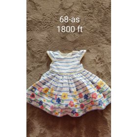   Csodás virágos, újszerű babaruha: stílusos és fenntartható választás