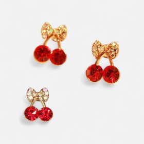   Cseresznyés Kristály Fülbevaló Szett – Játékos Elegancia Minden Napra!