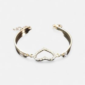   Szikrázó Szív Karkötő – Az Örök Szerelem és Elegancia Szimbóluma